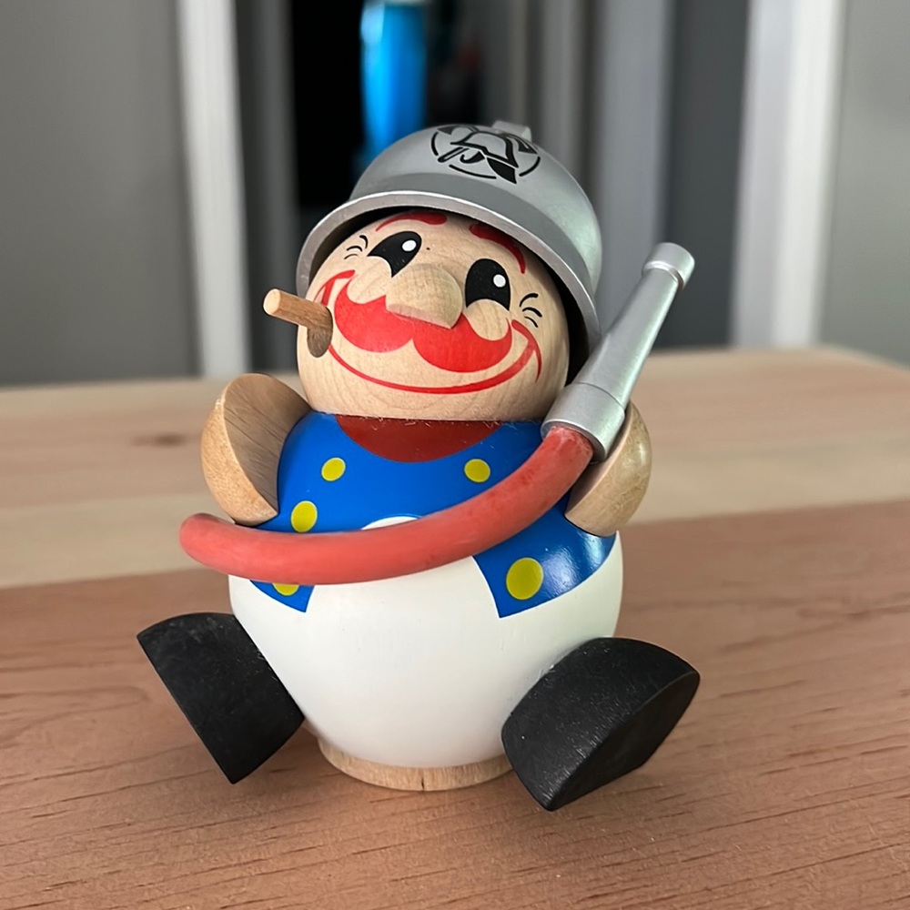 Seiffener volksknst eg feuerwehrmann wooden vintage